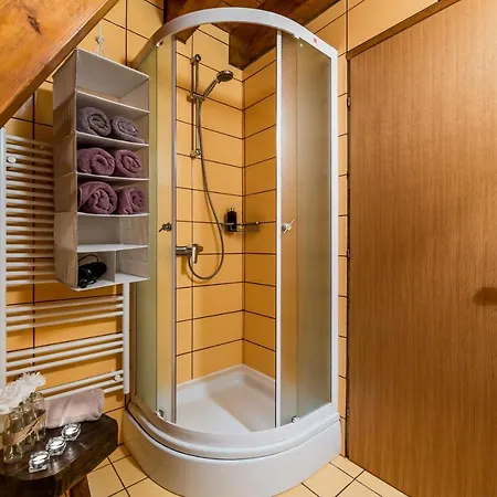 Riverside ديلنايس