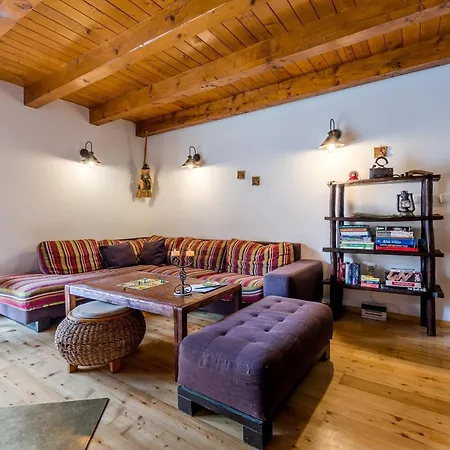 Riverside Chalet *