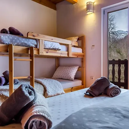 Riverside ديلنايس