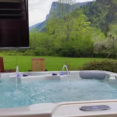 Riverside شاليه ديلنايس