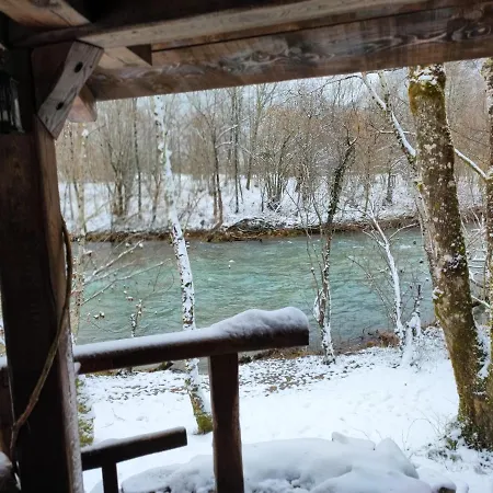 Riverside Chalet *
