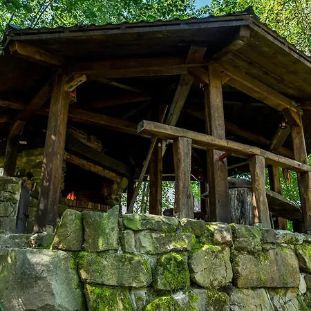 Riverside Alpehytte *