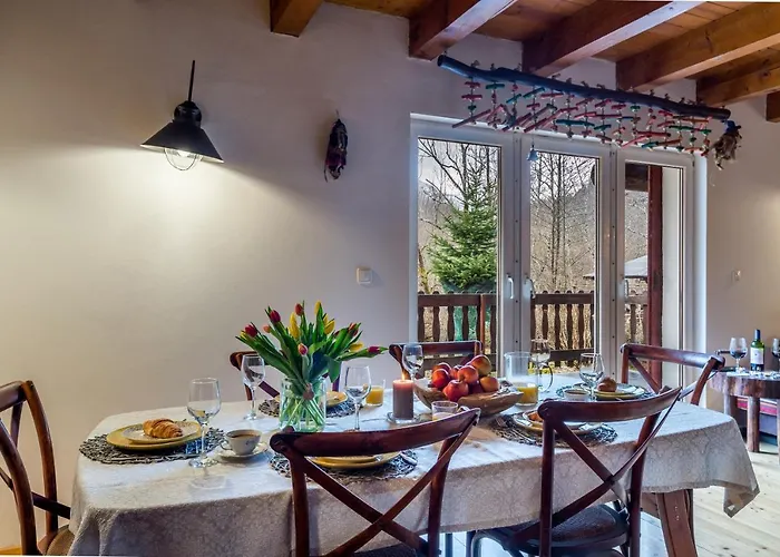Riverside Chalet *