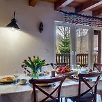 Riverside Chalet *