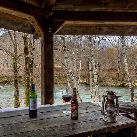 Brvnara Riverside Delnice