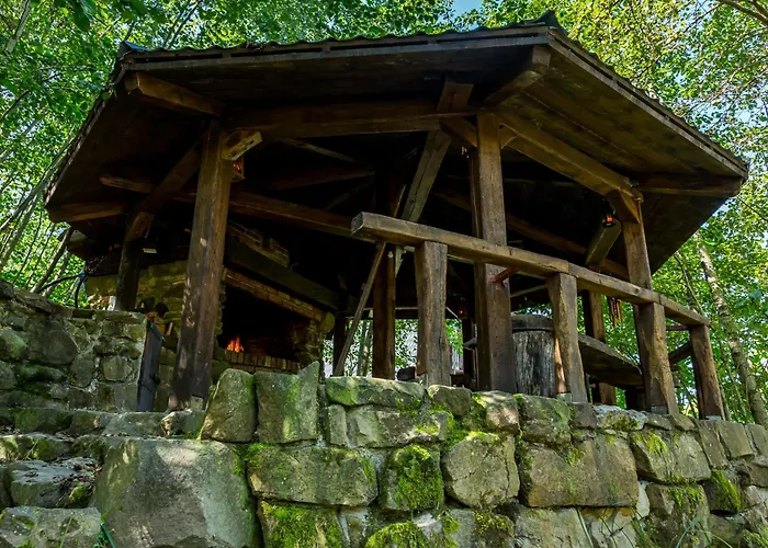 Riverside 木屋 *